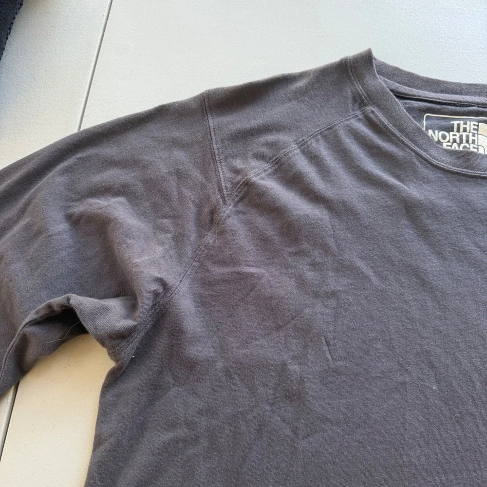 The North Face Men L Gray Cotton Raglan Long Sleeve Crewneck Heritage TShirt Y2K